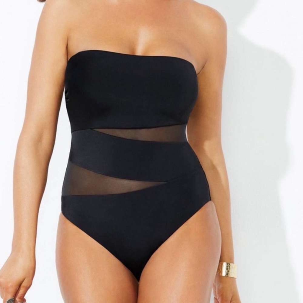 New Mesh Cutout Wrap
Bandeau One Piece Swimsuits
For All Plus Size 14 - Picture 2 of 5